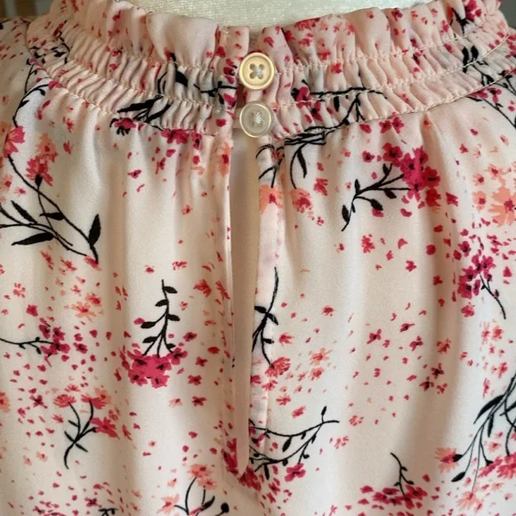 LOFT Pink and Black Flutter Sleeve Ruffled Blouse Size XLP - Picture 4 of 11